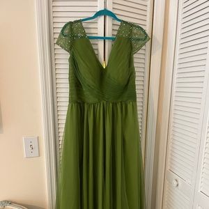 JJ's House V-Neck High-Low Green Dress — Size 16
